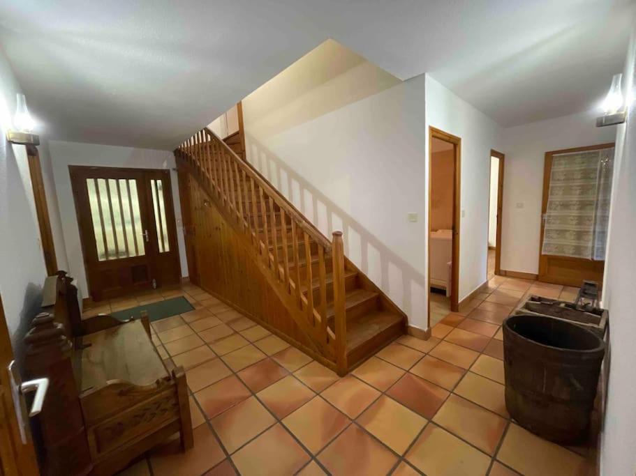 Gite Confort 15 Couchages, Vue Panoramique Montagne Hautes Alpes, Terrasses Embrun Exterior photo